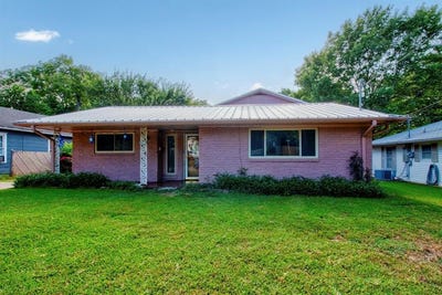 /international/us/929-dodson-street-gainesville-tx-110100999975/