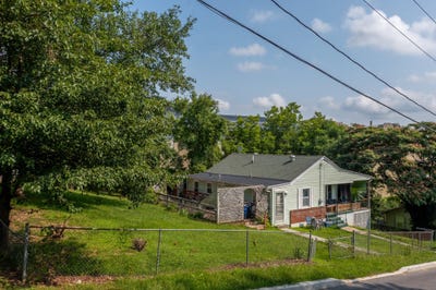 /international/us/224-n-randolph-st-lexington-va-110100565397/