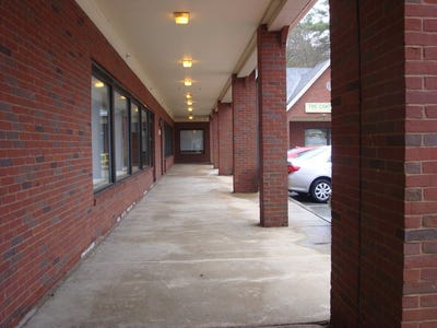 /international/us/755-bedford-st-bridgewater-ma-110106725715/