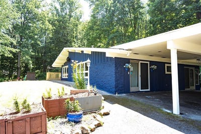 /international/us/4403-west-pike-rd-shelocta-pa-110100614308/