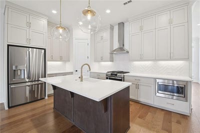 /international/us/1000-crown-oak-street-johns-creek-ga-110107720593/