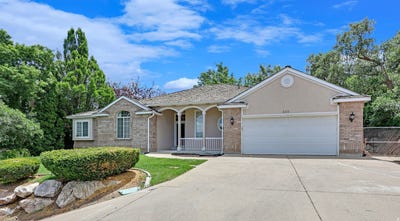 /international/us/889-e-ben-lomond-ave-s-south-ogden-ut-110103320534/
