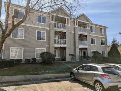 /international/us/1351-crab-orchard-drive-raleigh-nc-110106679173/