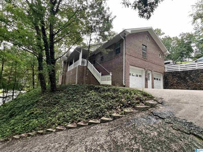 /international/us/1633-sunset-drive-birmingham-al-110106470296/