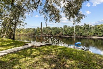 /international/us/1069-se-suwannee-trl-branford-fl-110102689179/