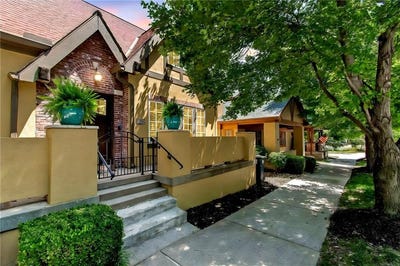 /international/us/9008-ne-80th-street-kansas-city-mo-110100835079/