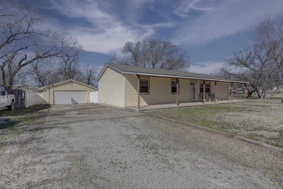 /international/us/507-n-college-st-winfield-ks-110106097317/