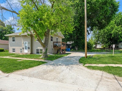 /international/us/204-204-1-2-e-4th-avenue-indianola-ia-110100123912/