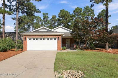 /international/us/390-pinehurst-trace-drive-pinehurst-nc-110120682703/