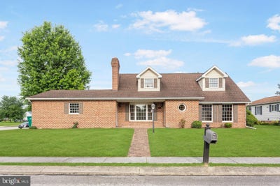 /international/us/125-s-lincoln-drive-hanover-pa-110100688467/