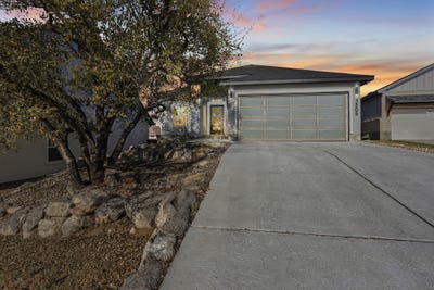 /international/us/1305-laurel-cove-marble-falls-tx-110100421095/