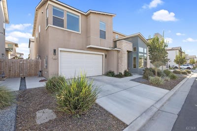 /international/us/3345-w-florence-avenue-visalia-ca-110120512496/