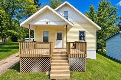/international/us/907-n-baird-avenue-fergus-falls-mn-110110256836/