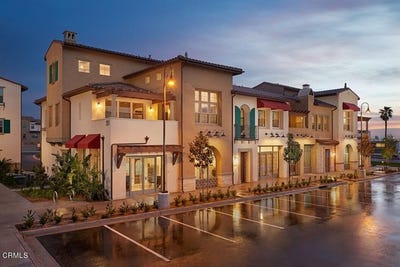 /international/us/201-westpark-court-camarillo-ca-110107656039/