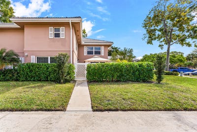 /international/us/3136-kingston-court-west-palm-beach-fl-110107407274/