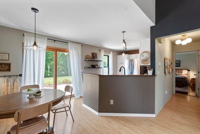 /international/us/8619-s-stone-creek-dr-oak-creek-wi-110100744333/?lang=de