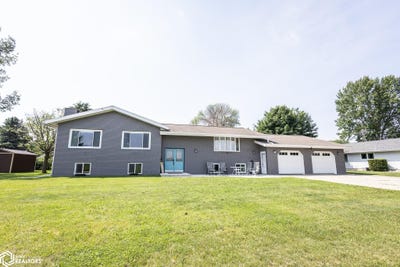 /international/us/912-9th-street-ne-belmond-ia-110100187148/