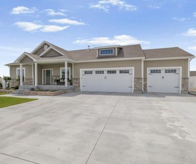 /international/us/634-glacier-ave-shelley-id-110108378343/