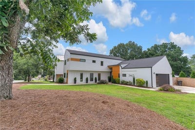 /international/us/3462-gladstone-street-winston-salem-nc-110101088213/
