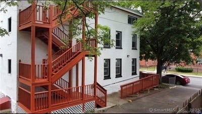 /international/us/33-center-street-hartford-ct-110104010444/