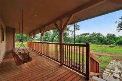 /international/us/2169-highway-304-smithville-tx-110092559066/