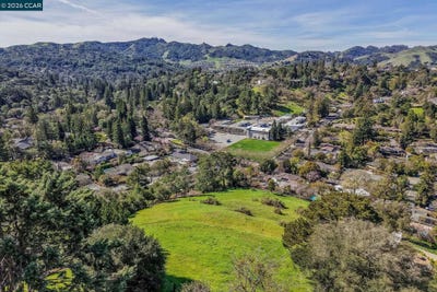 /international/us/park-lane-dr-orinda-ca-110106072521/