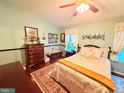 /international/us/202-douglas-court-west-deptford-nj-110099894822/
