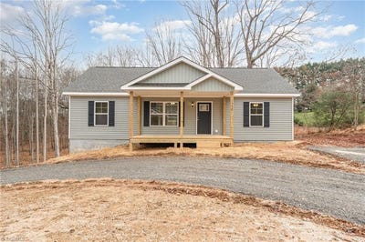/international/us/122-lake-street-elkin-nc-110104154280/