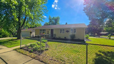 /international/us/2203-wilmette-drive-rockford-il-110108707518/
