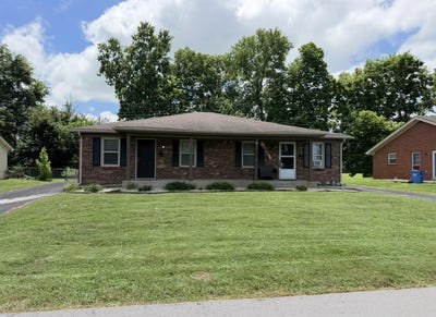 /international/us/754-greenbriar-drive-harrodsburg-ky-110119693997/