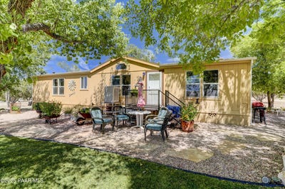/international/us/990-w-valleri-ann-road-paulden-az-110101451484/