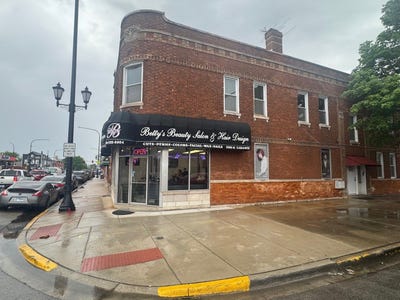 /international/us/3020-s-laramie-avenue-cicero-il-110108124685/