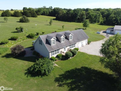 /international/us/14955-159th-trail-drakesville-ia-110108549661/