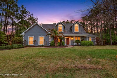 /international/us/2904-royal-run-road-gautier-ms-110106949611/