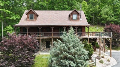/international/us/273-caddis-ln-warm-springs-va-110108427117/