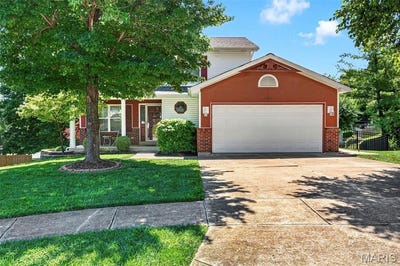 /international/us/404-silver-maple-court-fenton-mn-110109029031/