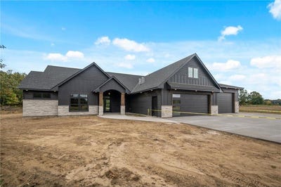 /international/us/1574xxx-kettle-river-boulevard-ne-columbus-mn-110106842993/
