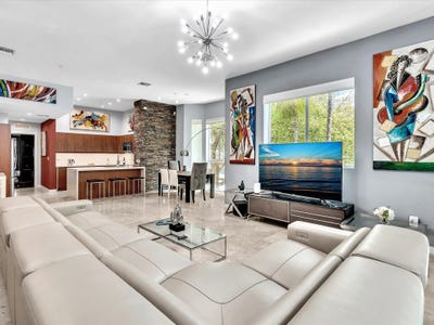 /international/us/733-ne-4th-avenue-fort-lauderdale-fl-110106475930/