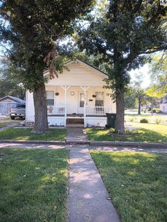 /international/us/418-east-avenue-s-lyons-ks-110102737959/