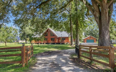/international/us/7311-180th-street-mcalpin-fl-110100840397/