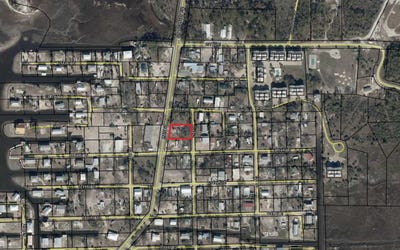 /international/us/111-main-street-horseshoe-beach-fl-110105237376/