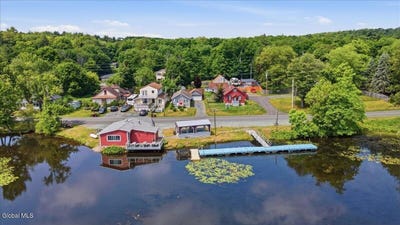 /international/us/266-county-route-7-nassau-ny-110108802635/