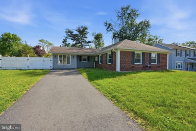 /international/us/222-pageant-lane-willingboro-nj-110107854554/