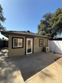 /international/us/1147-lemon-monrovia-ca-110106433427/