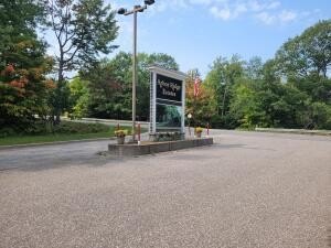 /international/us/s-deer-run-rd-kinross-mi-110108478207/