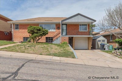 /international/us/1630-crook-ave-cheyenne-wy-110108099822/