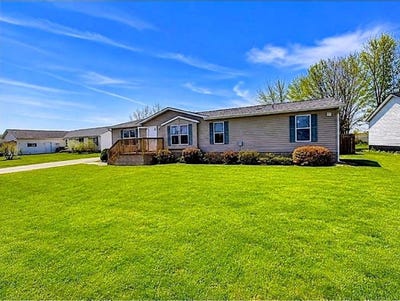 /international/us/116-3rd-street-s-gaylord-mn-110107519625/