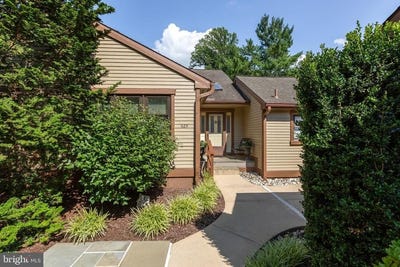 /international/us/689-heatherton-lane-west-chester-pa-110101022119/