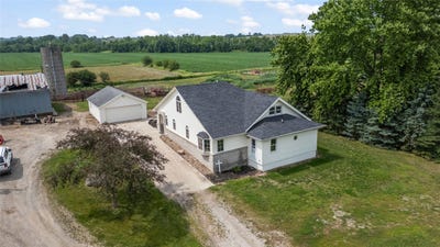 /international/us/14445-n-95th-avenue-w-collins-ia-110100349708/