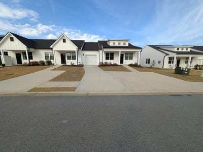 /international/us/815-feldspar-manor-graniteville-sc-110103740044/